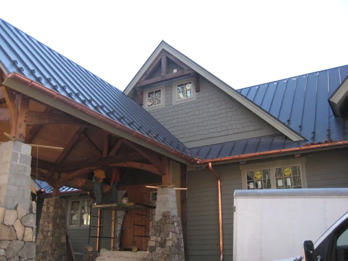 Craftsman Roofing team delivering quality roofing work in Hickam Housing